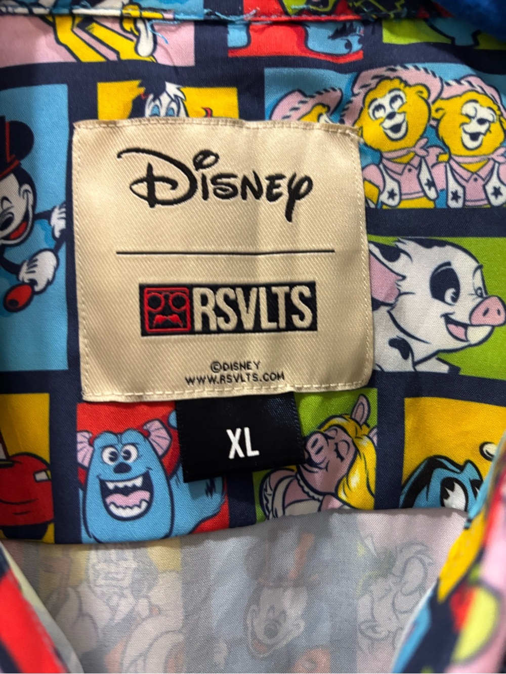 Disney RSVLTS D23Fan Club Gold Member Exclusive Shirt Size XL Characters - Picture 2 of 4